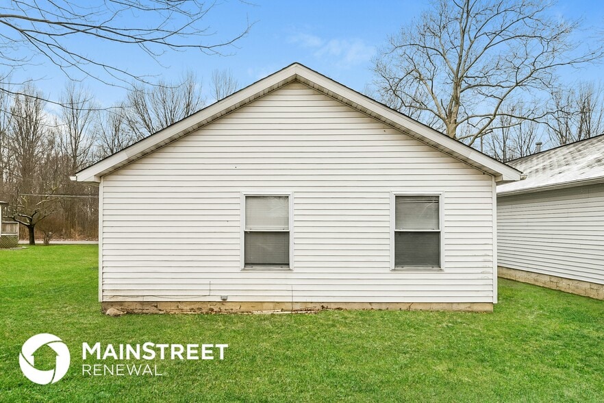 Building Photo - 868 Hardy Rd