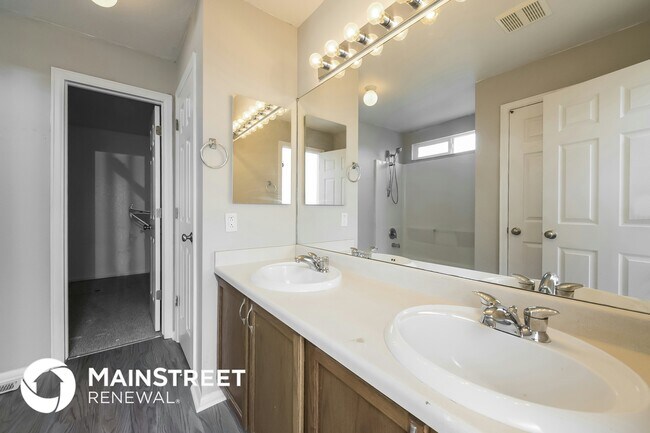 Building Photo - 11541 Kearney Way