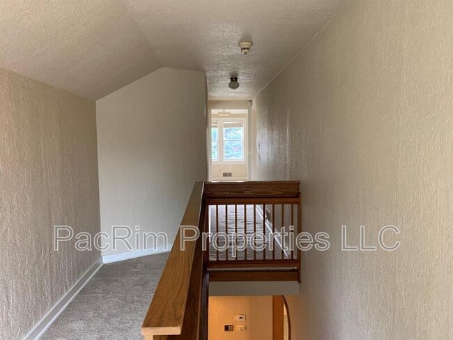 Building Photo - 1303 H St