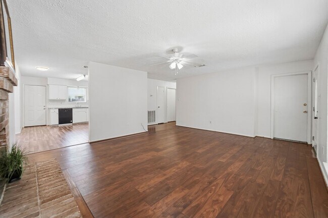 Building Photo - 4542 Algernon Dr