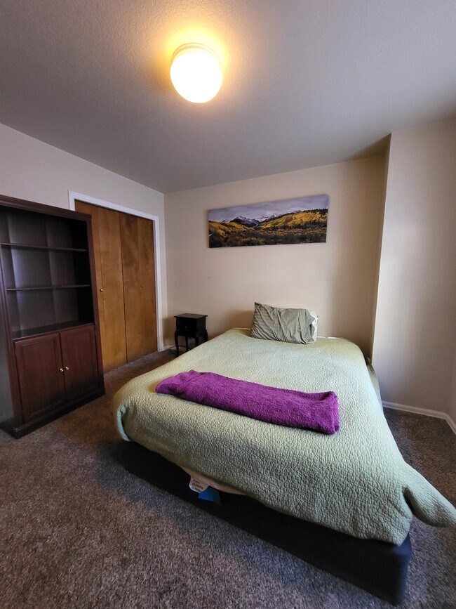 Building Photo - 641 A Gold Dust Dr