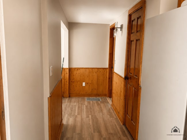 Building Photo - 328 N Pond Rd