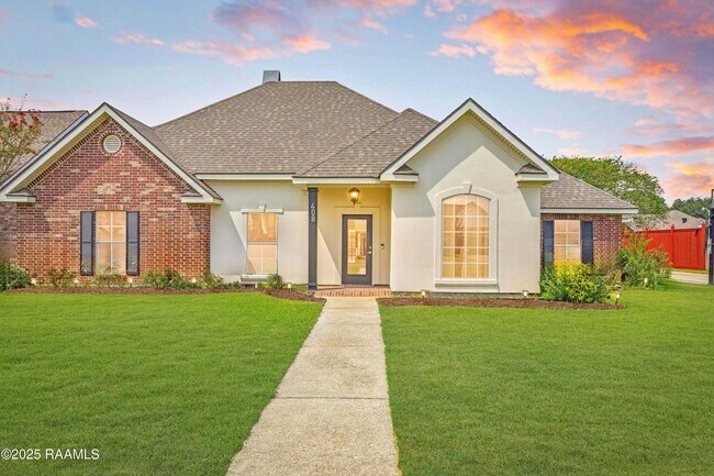 Building Photo - 408 Gordon Crockett Dr