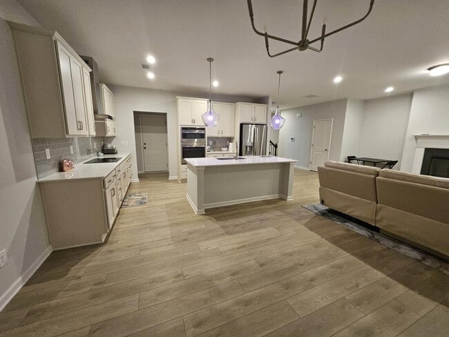 Building Photo - 1290 Jordan Brook Dr