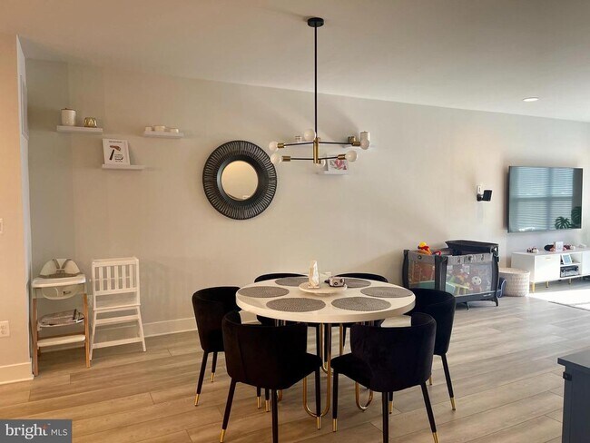 Building Photo - 23006 Sullivans Cove Sq