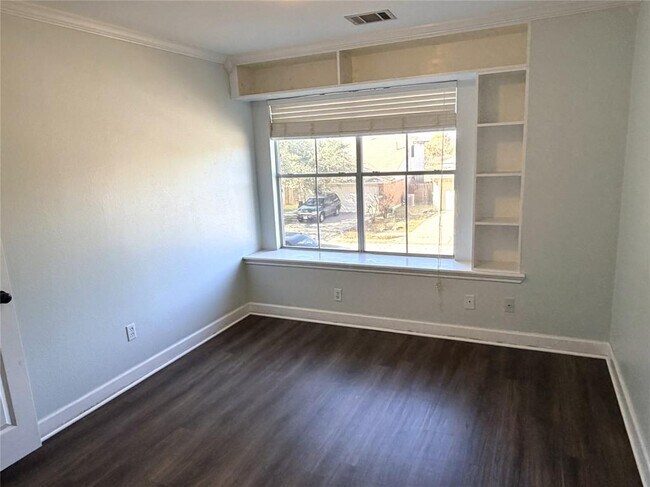 Building Photo - 14333 Teacup Ln