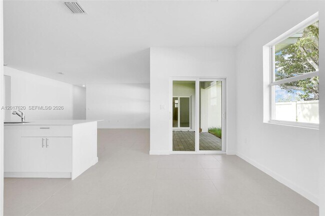 Building Photo - 27232 SW 159th Path