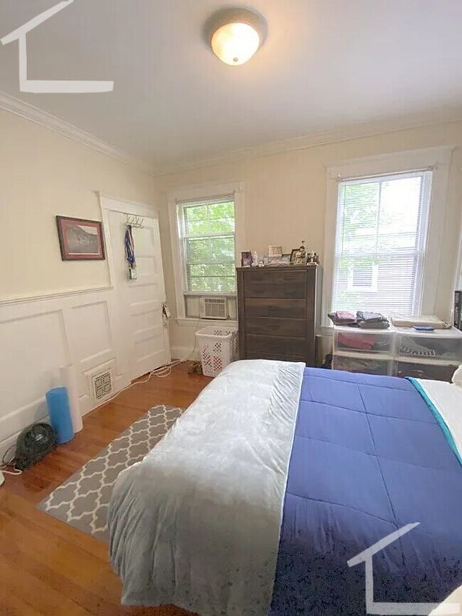 Building Photo - Goregous 3 bed in Allston
