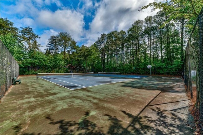 Building Photo - 5527 Bridge Pointe Dr