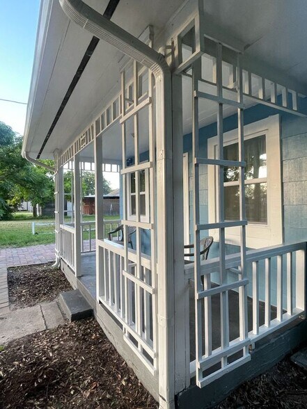 Building Photo - 1706 N 15th St