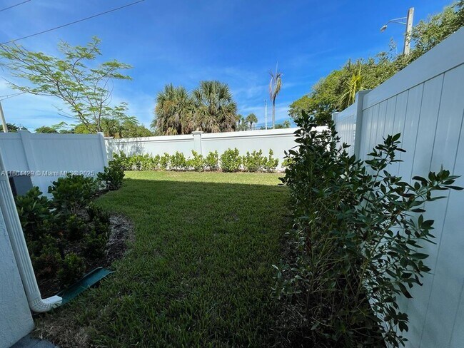 Building Photo - 534 Parsons Wy