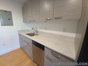 Building Photo - 40 Malvern St