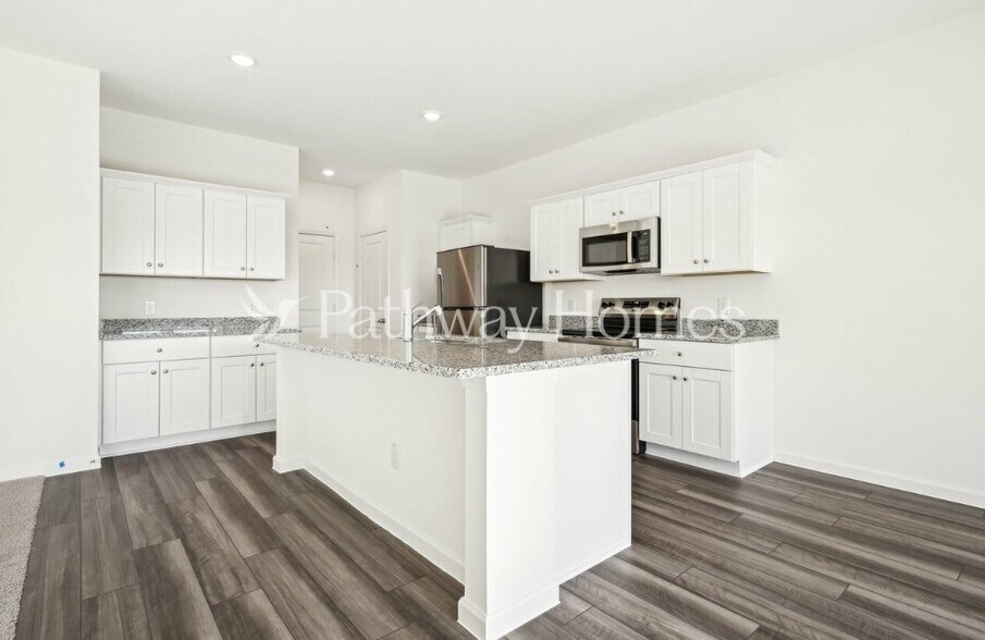 Building Photo - 1070 Large Poppy Dr