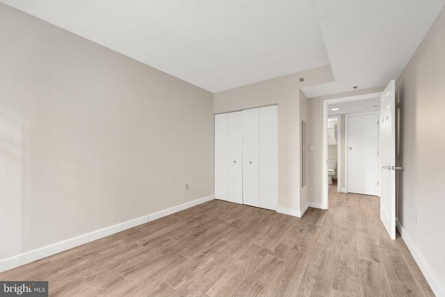 Building Photo - 1150 K St NW