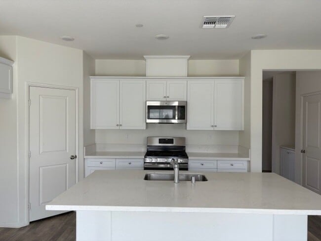 Building Photo - 3 Bedroom + Office, 2 Bath Home with Solar...