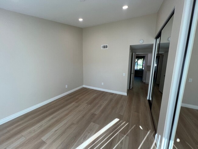 Building Photo - Capri Model Home in Leisure Village