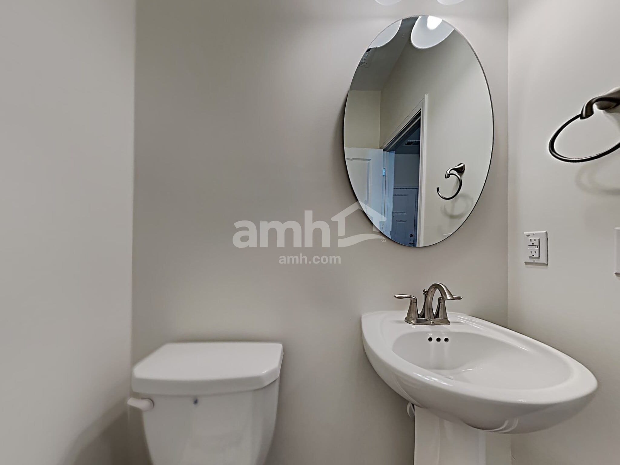 Building Photo - 1829 Produce Ln