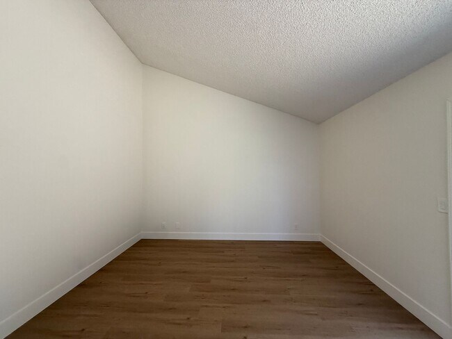 Building Photo - Just Beautifully Updated Village Hills Single Story Home in Orcutt