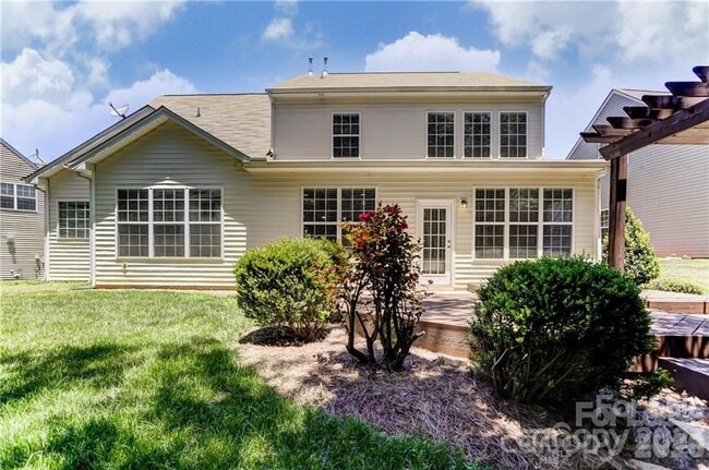 Building Photo - 5067 Timber Falls Dr