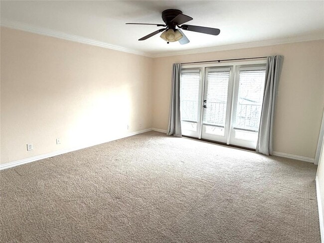 Building Photo - 1407 W 39th 1/2 St