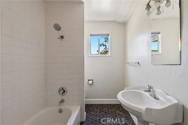 Building Photo - 549 Derby Ln