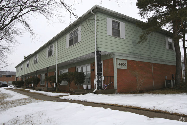 Building Photo - Eastridge Apartments