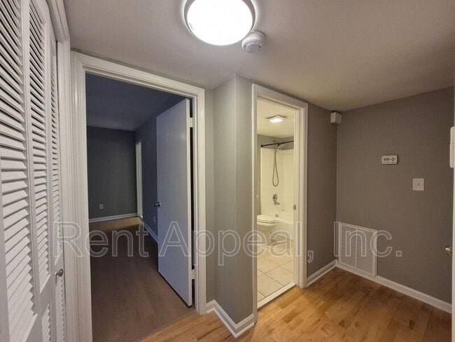 Building Photo - 204 Triumph Dr NW