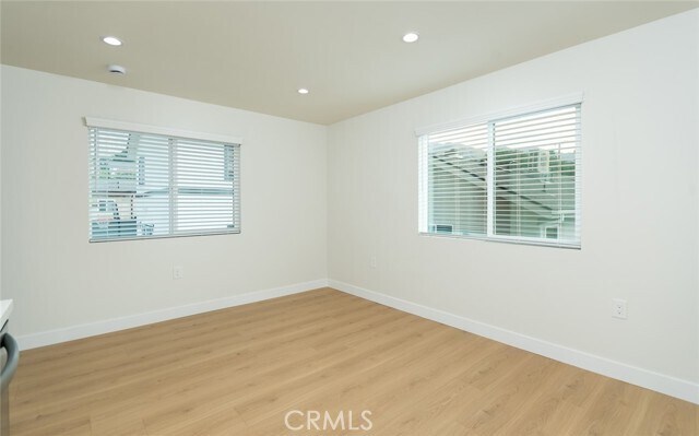Building Photo - 4627 La Crescenta Ave