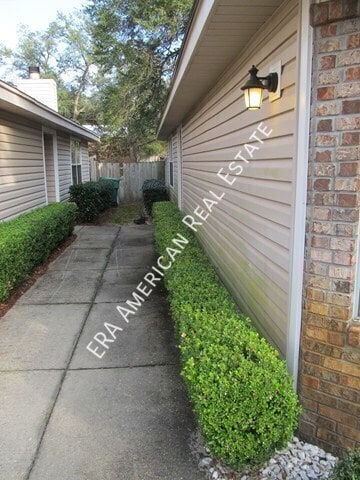 Building Photo - 905 Piedmont Pl