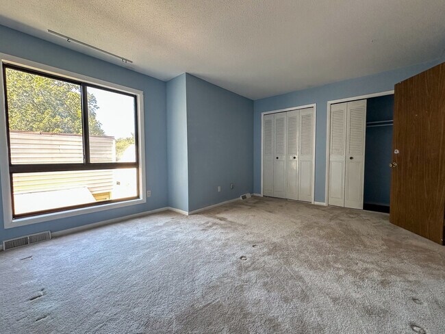 Building Photo - 52 Currier Way