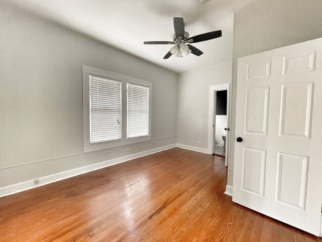 Building Photo - Charming 2 Bedroom, 2 Bath Home on Corner ...