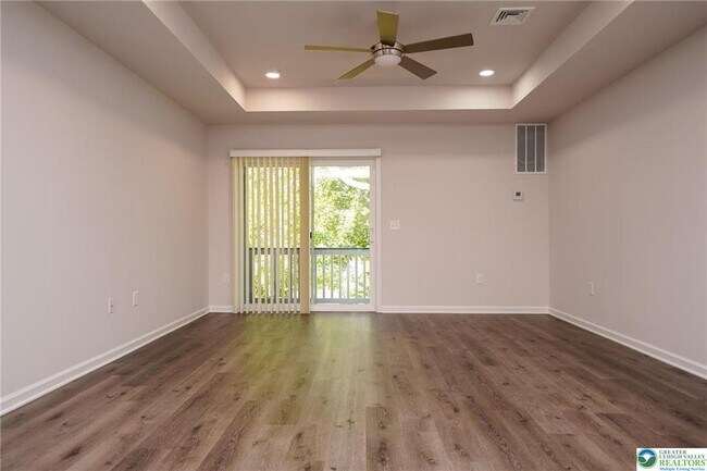Building Photo - 1210 Eaton Ave