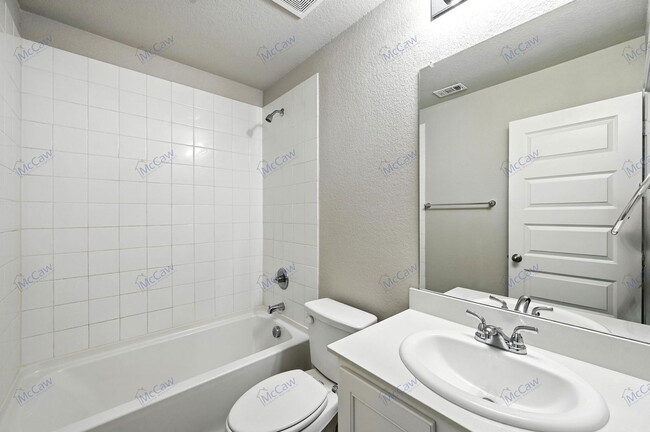 Building Photo - 6305 Port Ct