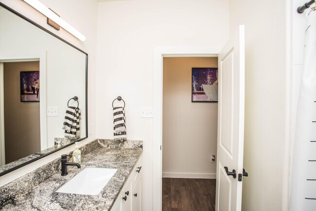 Building Photo - 12009 Upton Ave