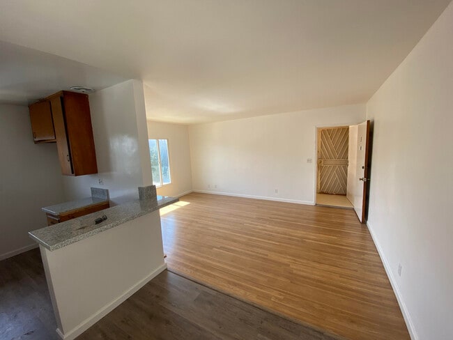 Living Room - 17825 Crenshaw Blvd