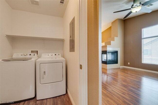 Building Photo - 3508 Hazelnut Pine Pl