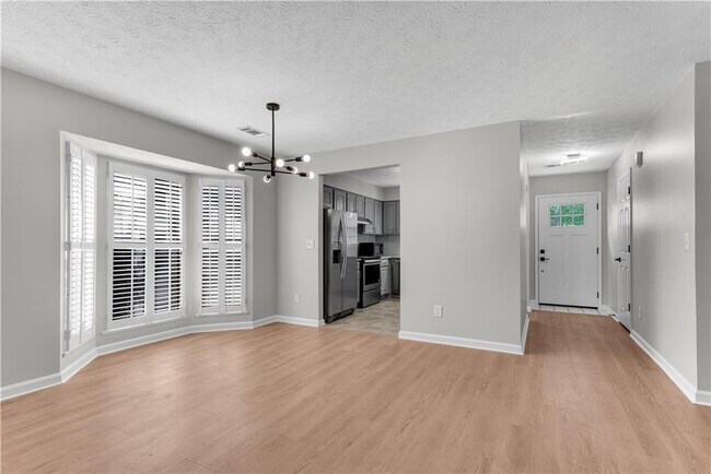 Building Photo - 5097 Village Green Way