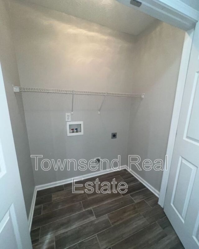 Building Photo - 376 Tennessee Walker Dr