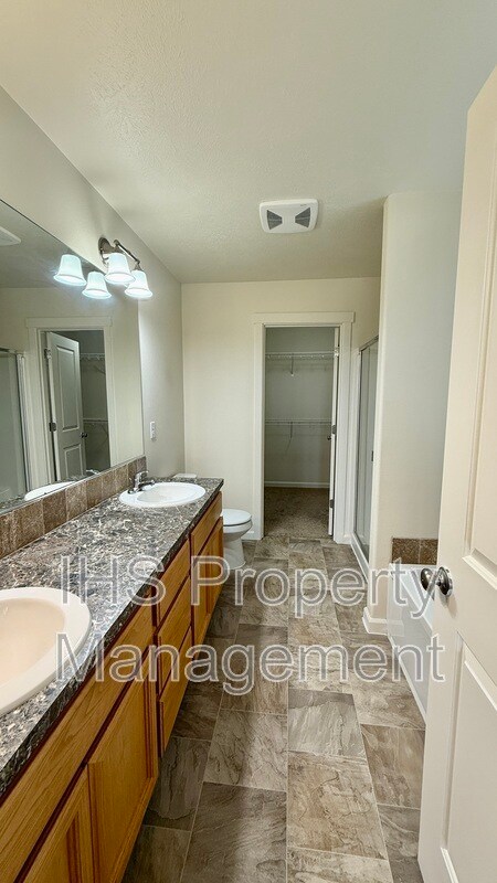Building Photo - 5903 Pierre Dr
