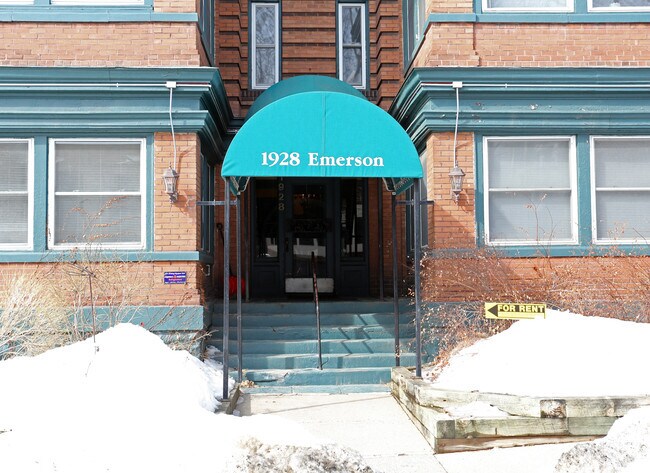 Building Photo - 1928 Emerson Ave S