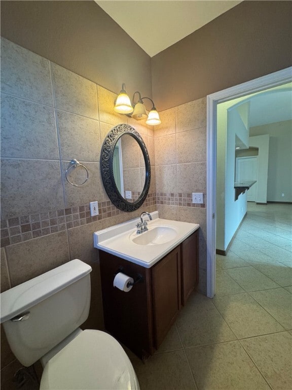 Building Photo - 4402 Cll Viveza
