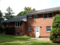 Building Photo - 1103 Roberta Ct