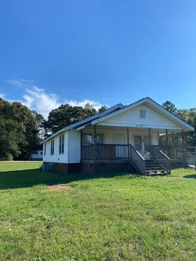 Fantastic Location & Price 3796 Old Greenville Hwy Central SC 29630