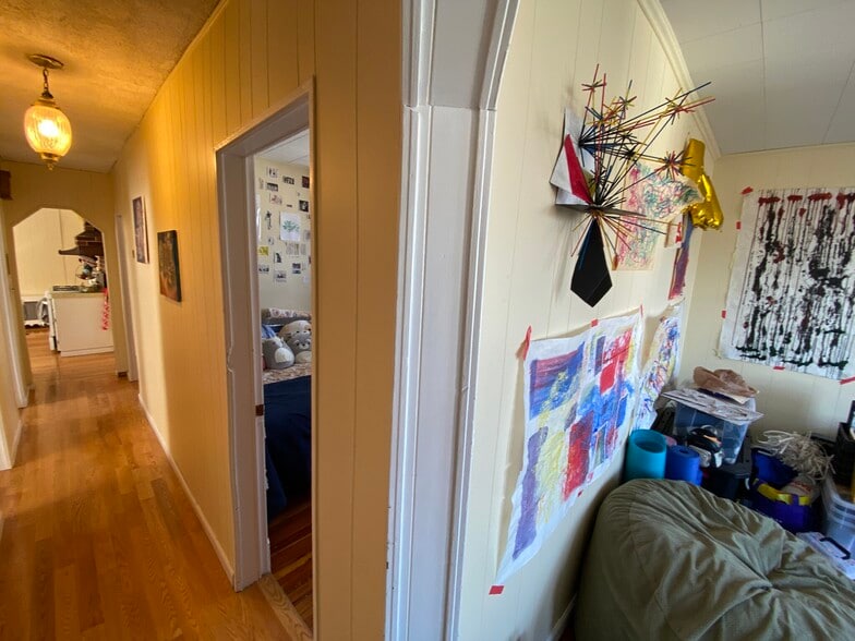 Building Photo - 29 Cameron Ave