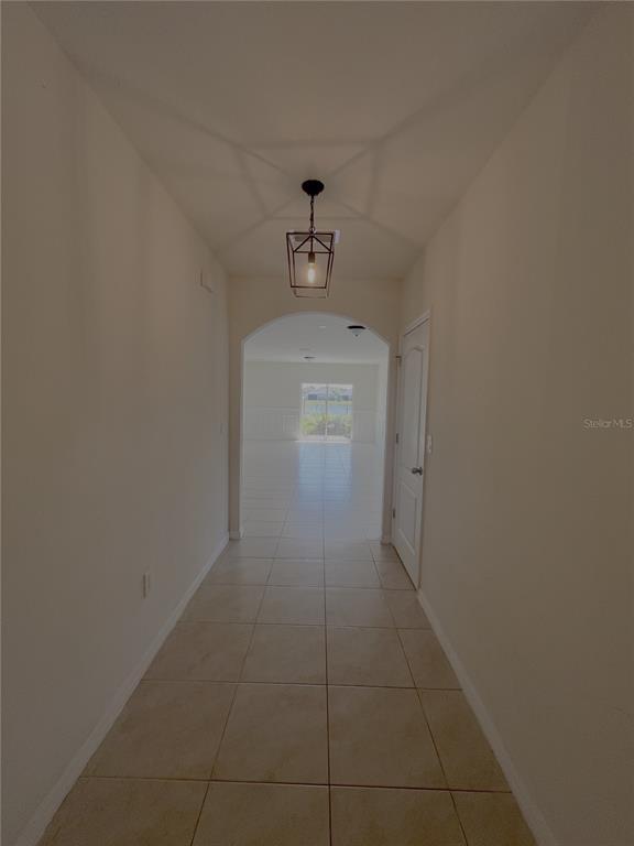 Building Photo - 225 Caryota Ct