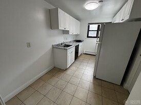 Building Photo - 44 Harvard Ave