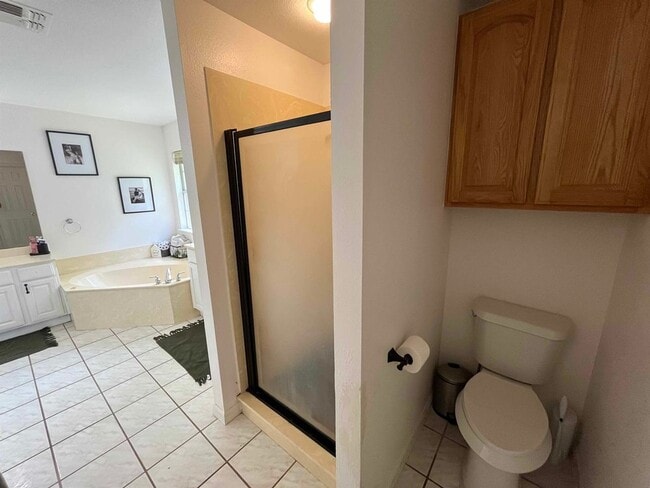 Building Photo - 116 River Knoll