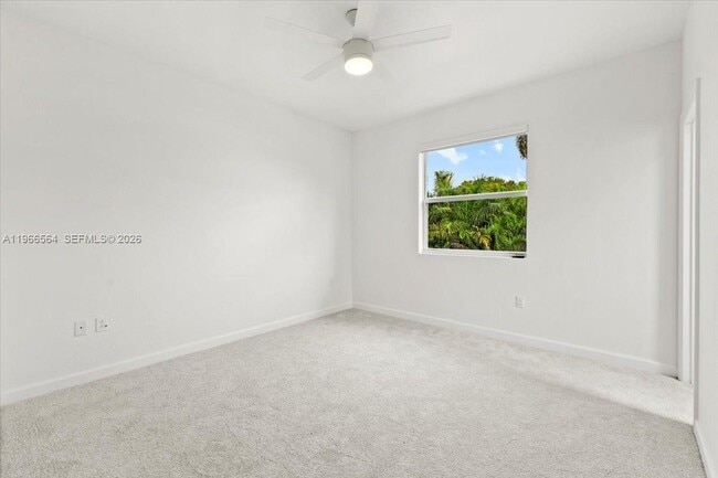 Building Photo - 35779 SW 178th Ct