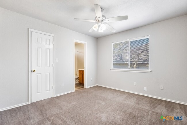 Building Photo - 832 Sagewood Trail