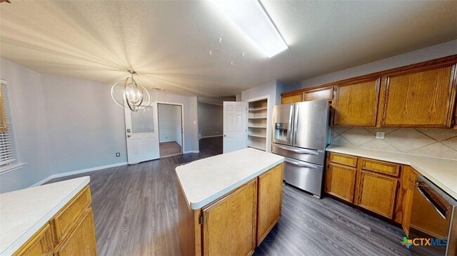 Building Photo - 106 Cedar Ridge Dr